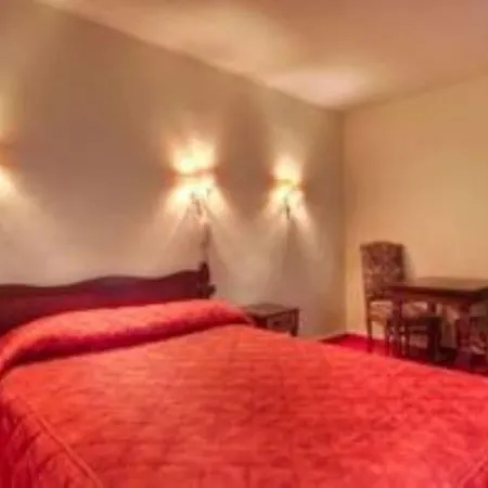 Madeleine De Senlis Hotel 3*