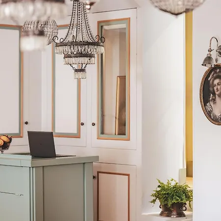 Madeleine De Senlis Hotel 3*