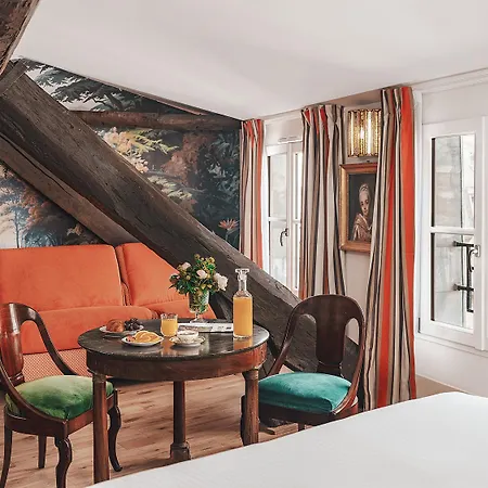 Madeleine De Senlis Hotel