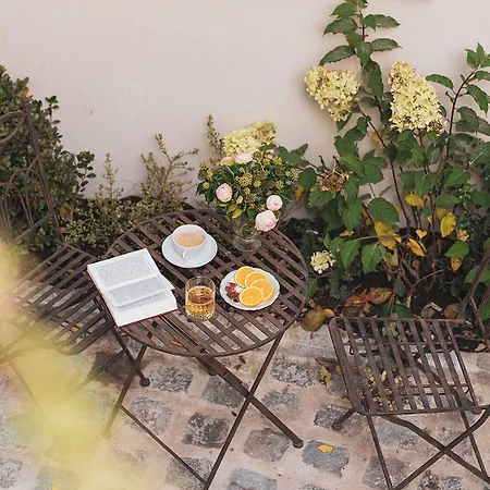 Madeleine De Senlis Paris