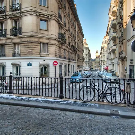 Madeleine De Senlis Paris