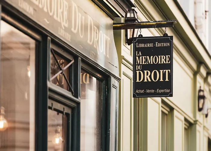 Hotel Madeleine De Senlis 3*