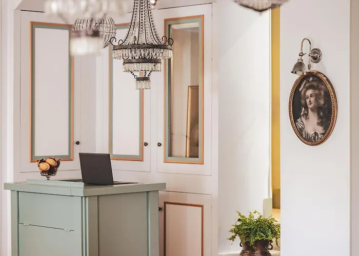 Madeleine De Senlis Hotel 3*