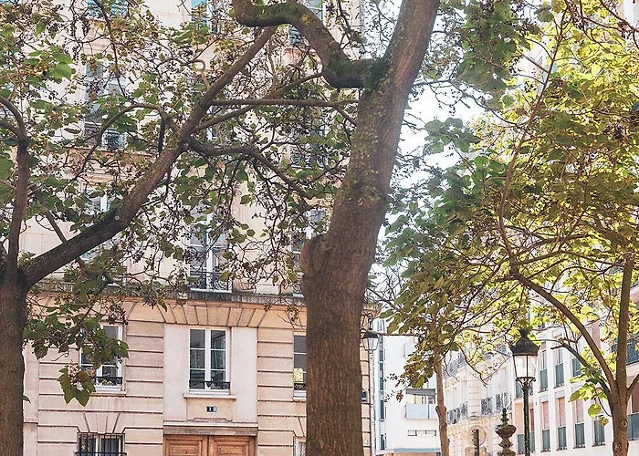 Madeleine De Senlis Hotel