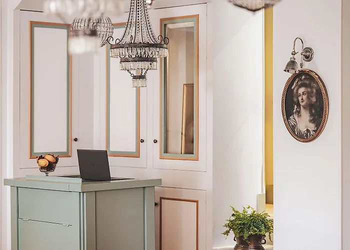 Hotel Madeleine De Senlis Paris